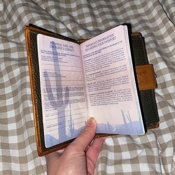 Vintage Celine Wallet - Picture 9 of 9